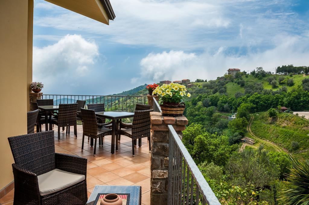 Villa Bernadette San Mauro Cilento Exterior foto